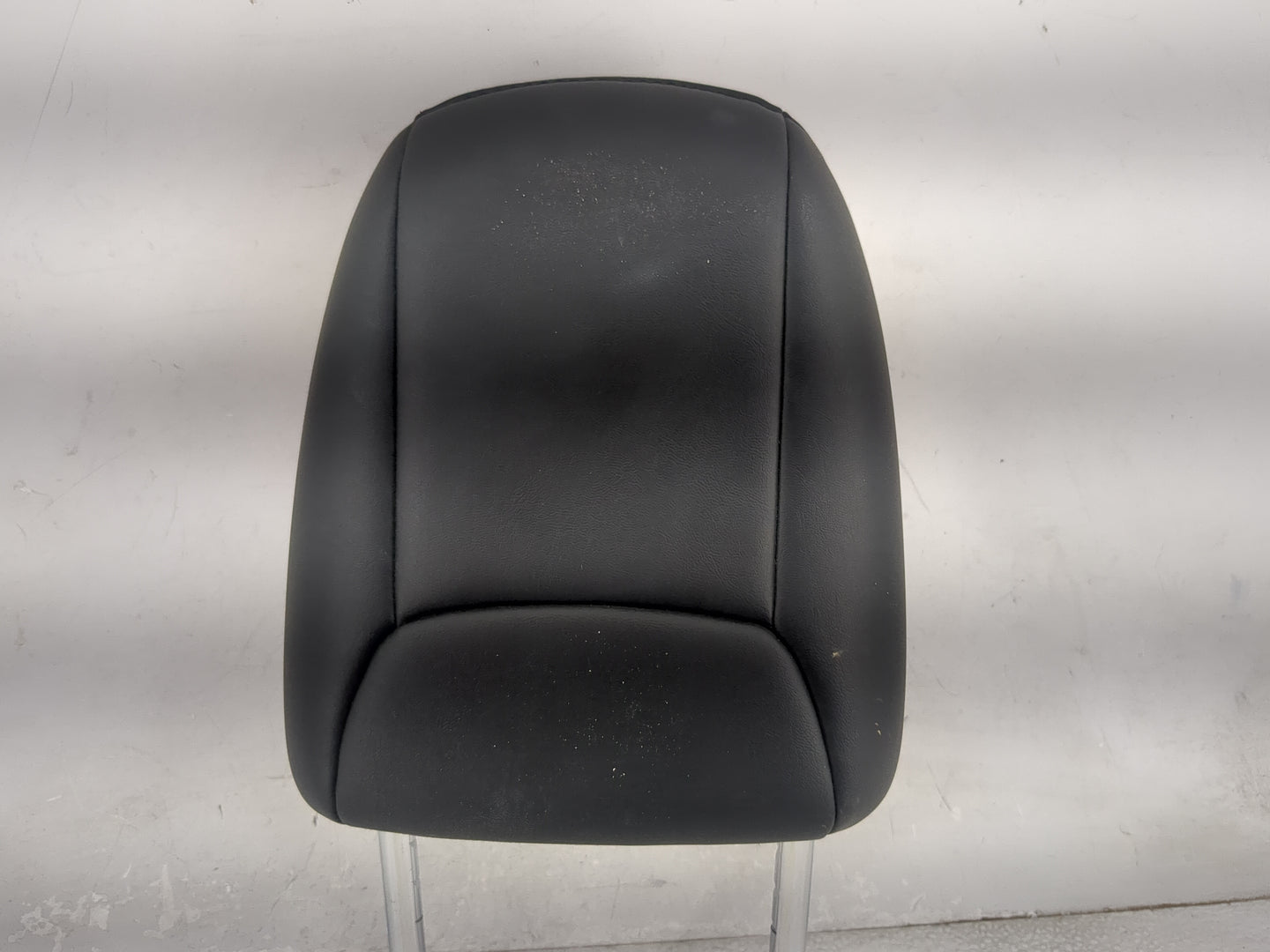 2015-2022 Jeep Cherokee Headrest Head Rest Front Driver Seat Black - Oemusedautoparts1.com