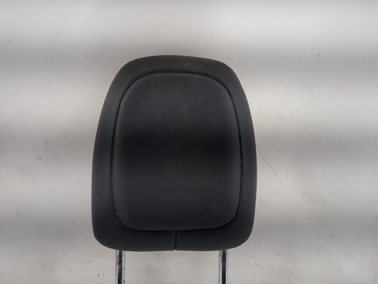 2015-2022 Jeep Cherokee Headrest Head Rest Front Driver Passenger Seat Fits Fits 2015 2016 2017 2018 2019 2020 2021 2022 OEM
