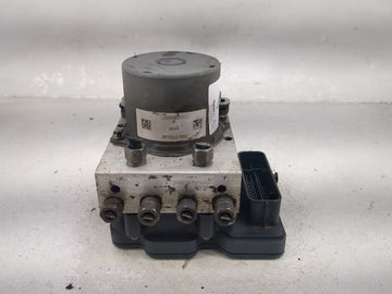 2015 Jeep Cherokee ABS Pump Control Module Replacement P/N:P68237001AE TYA16854067 Fits OEM Used Auto Parts - Oemusedautopar