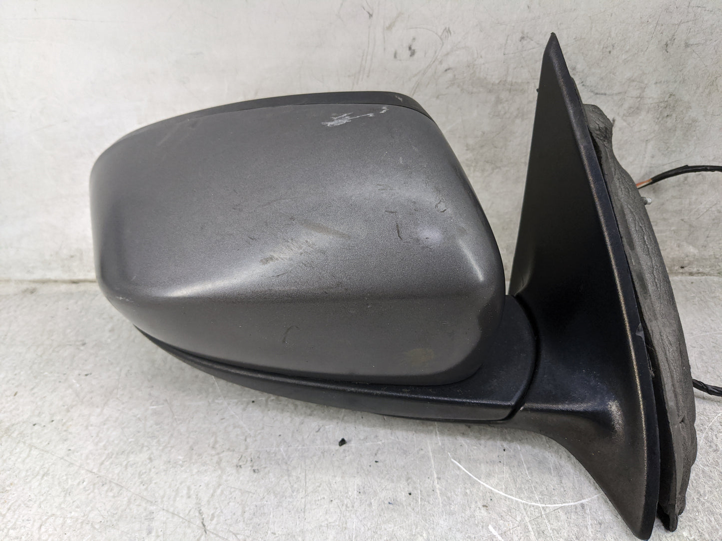 2014-2021 Jeep Cherokee Passenger Side View Mirror - Right Door Mirror OEM Used - Oemusedautoparts1.com