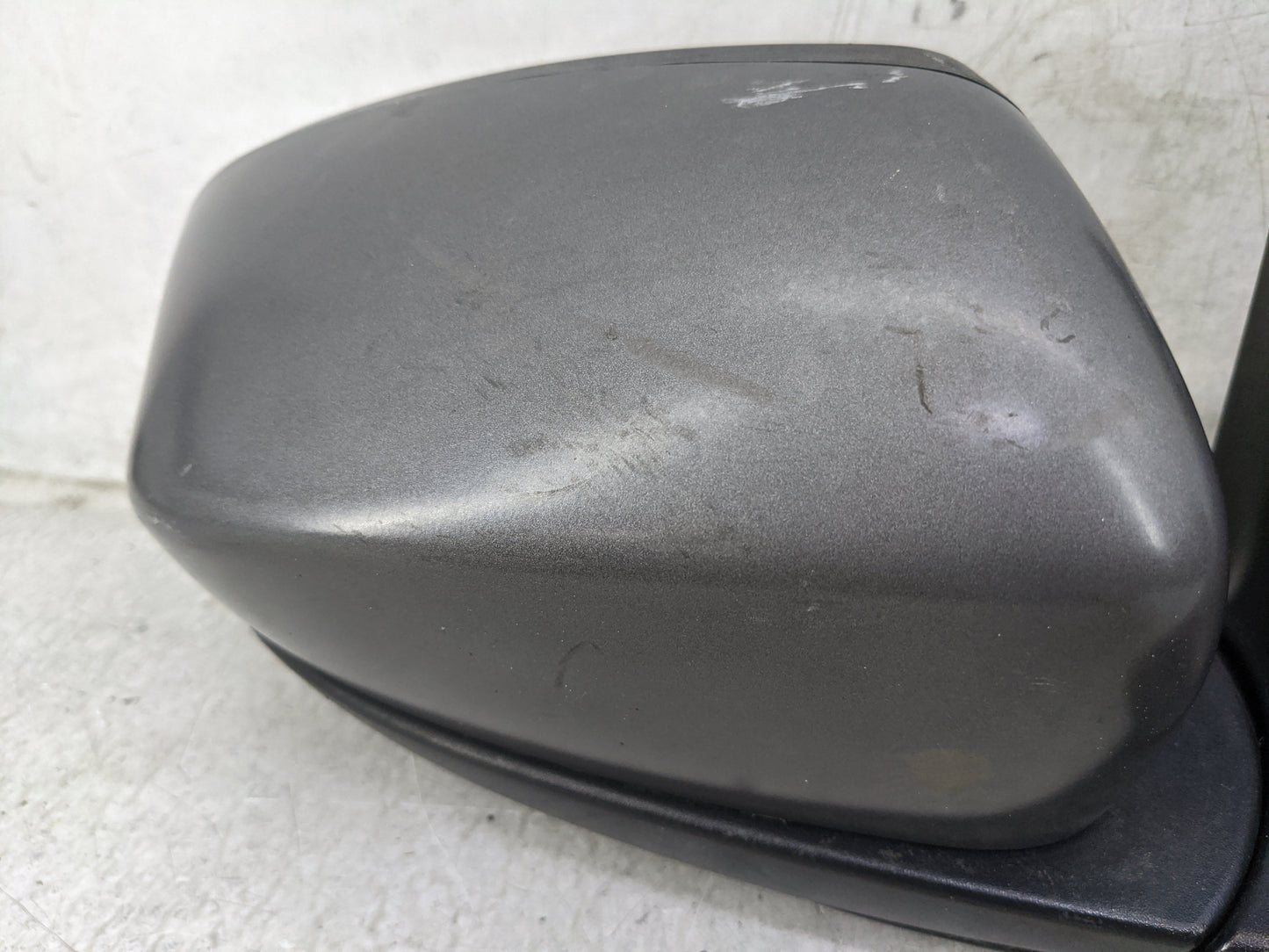2014-2021 Jeep Cherokee Passenger Side View Mirror - Right Door Mirror OEM Used - Oemusedautoparts1.com