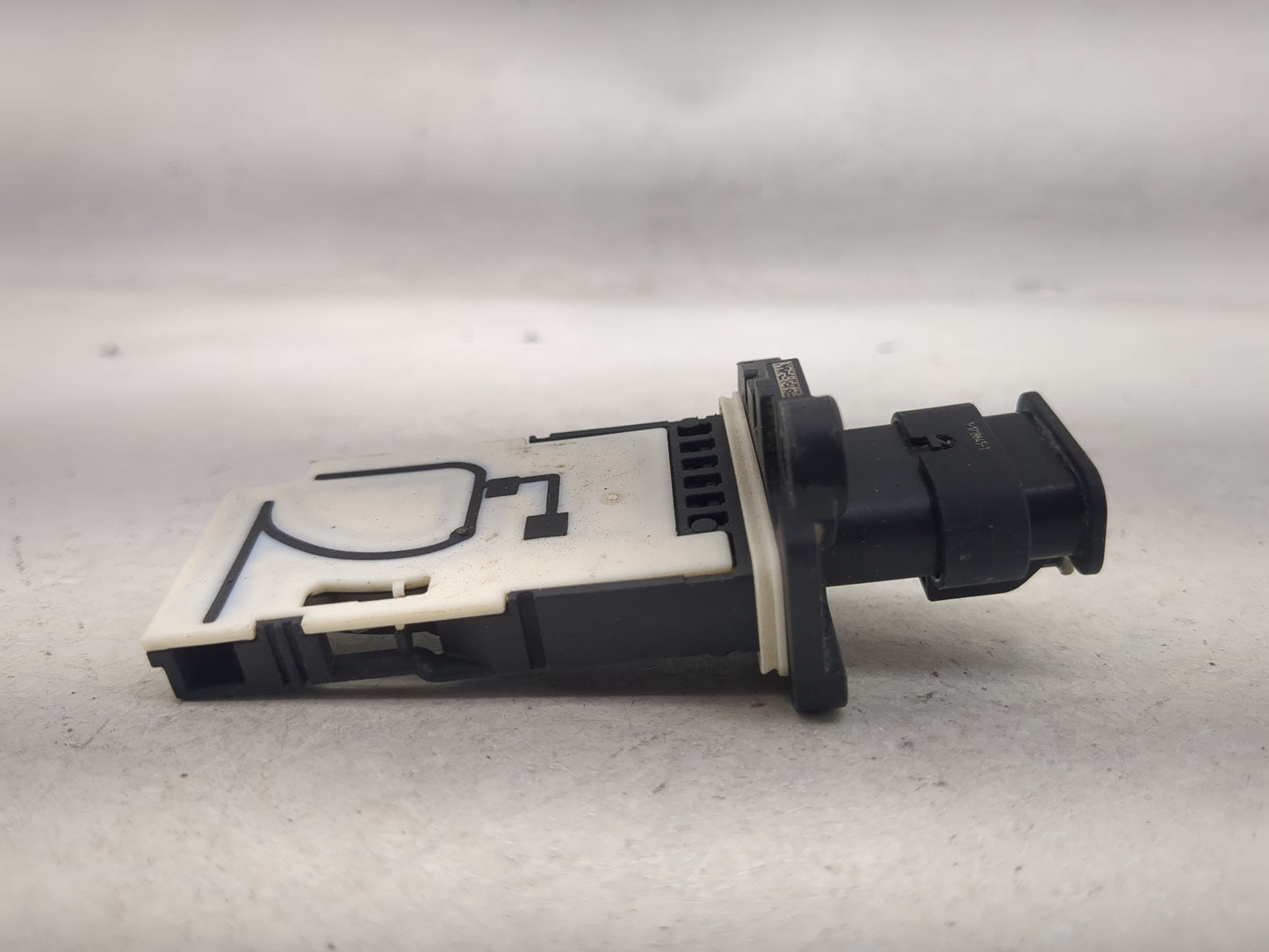 2014-2018 Jeep Cherokee Mass Air Flow Meter Maf 1485696 - Oemusedautoparts1.com