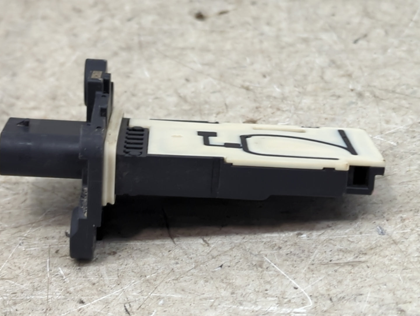 2014-2018 Jeep Cherokee Mass Air Flow Meter Maf 1486483 - Oemusedautoparts1.com