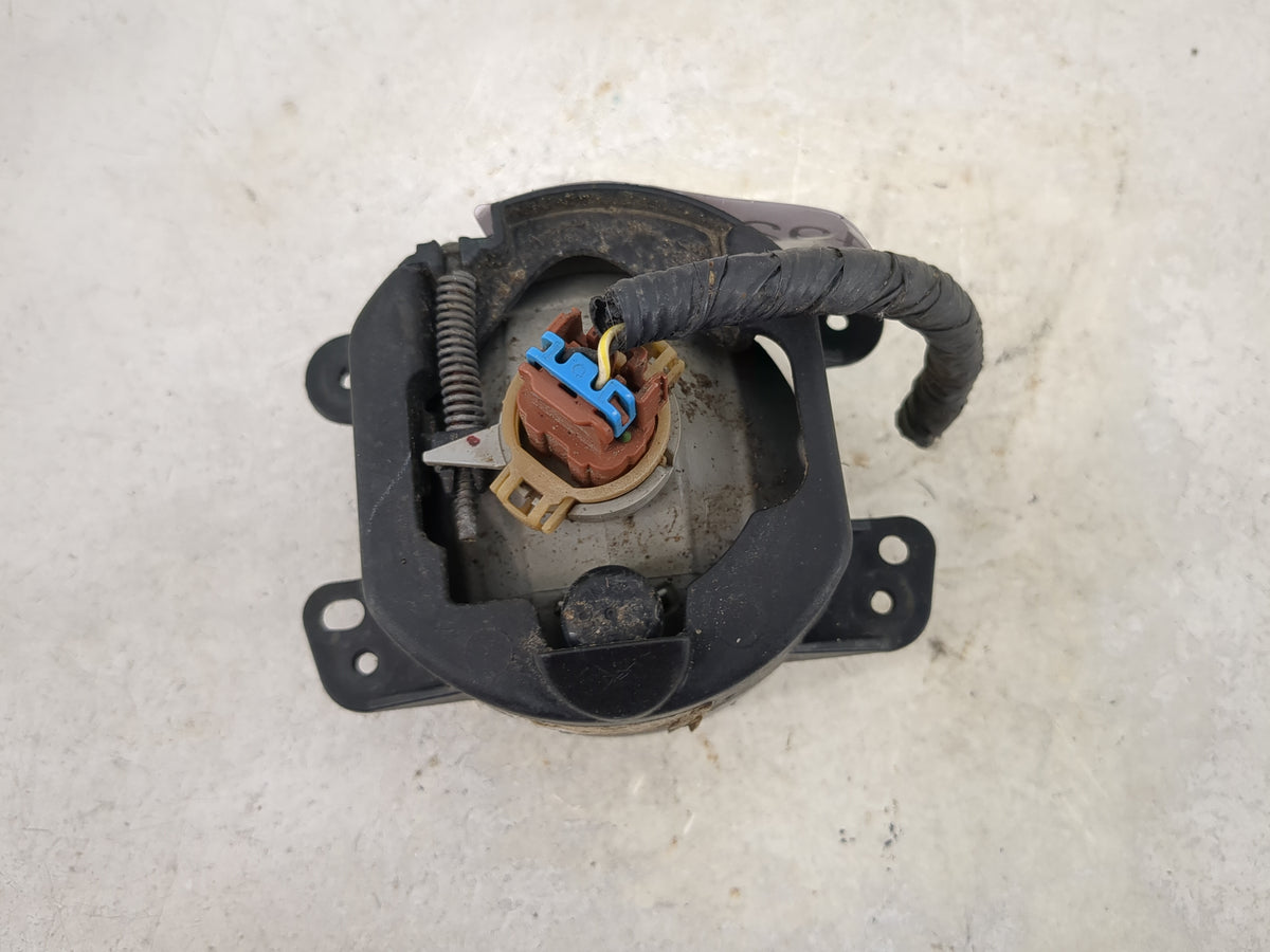 2014-2018 Jeep Cherokee Driver Left Oem Fog Light Lamp Black 1492530 - Oemusedautoparts1.com
