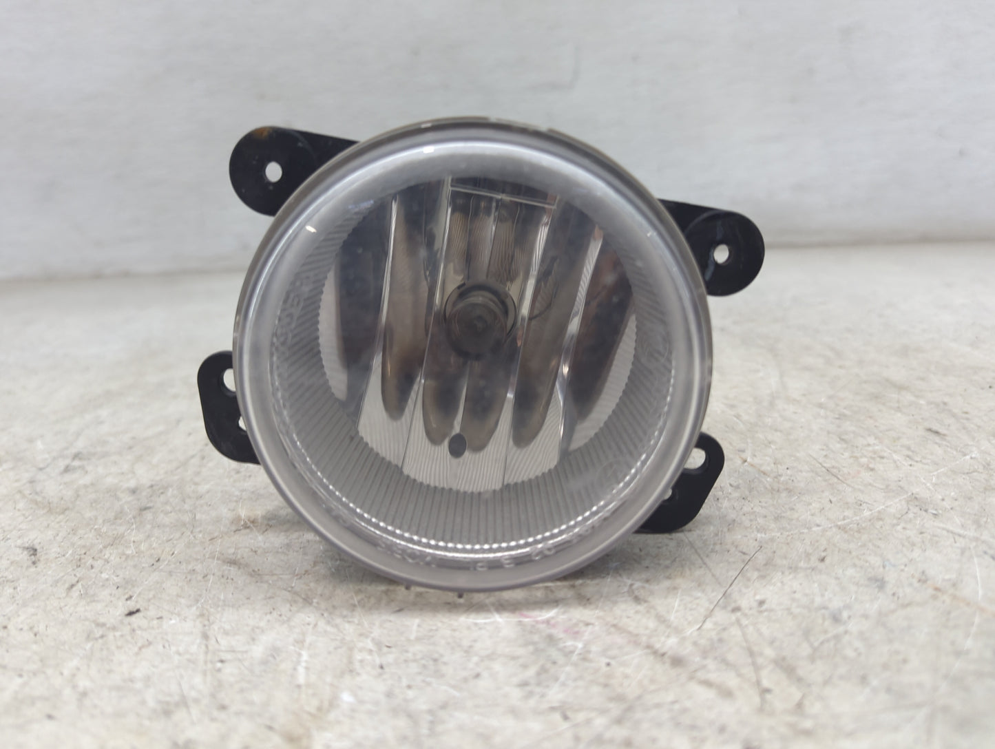 2014-2018 Jeep Cherokee Driver Left Oem Front Light Lamp Black - Oemusedautoparts1.com