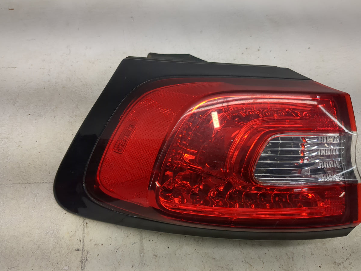 2014-2018 Jeep Cherokee Tail Light Assembly Driver Left OEM Fits Fits 2014 2015 2016 2017 2018 OEM Used Auto Parts - Oemused