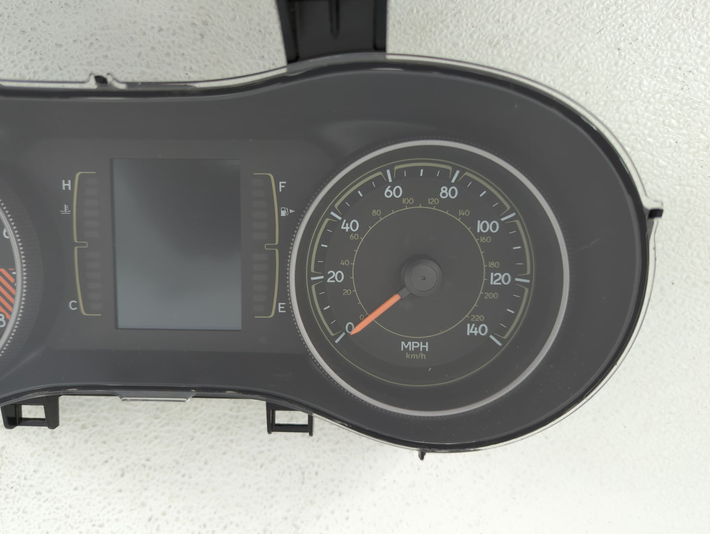2015 Jeep Cherokee Instrument Cluster Speedometer Gauges P/N:P68241304AC Fits OEM Used Auto Parts - Oemusedautoparts1.com