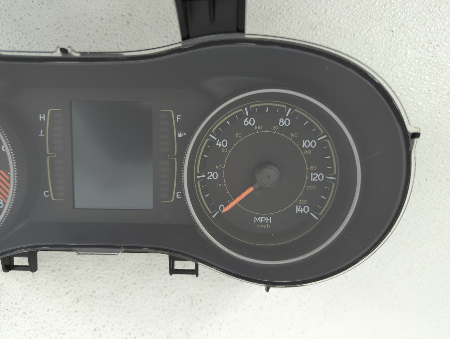 2015 Jeep Cherokee Instrument Cluster Speedometer Gauges P/N:P68241304AC Fits OEM Used Auto Parts - Oemusedautoparts1.com