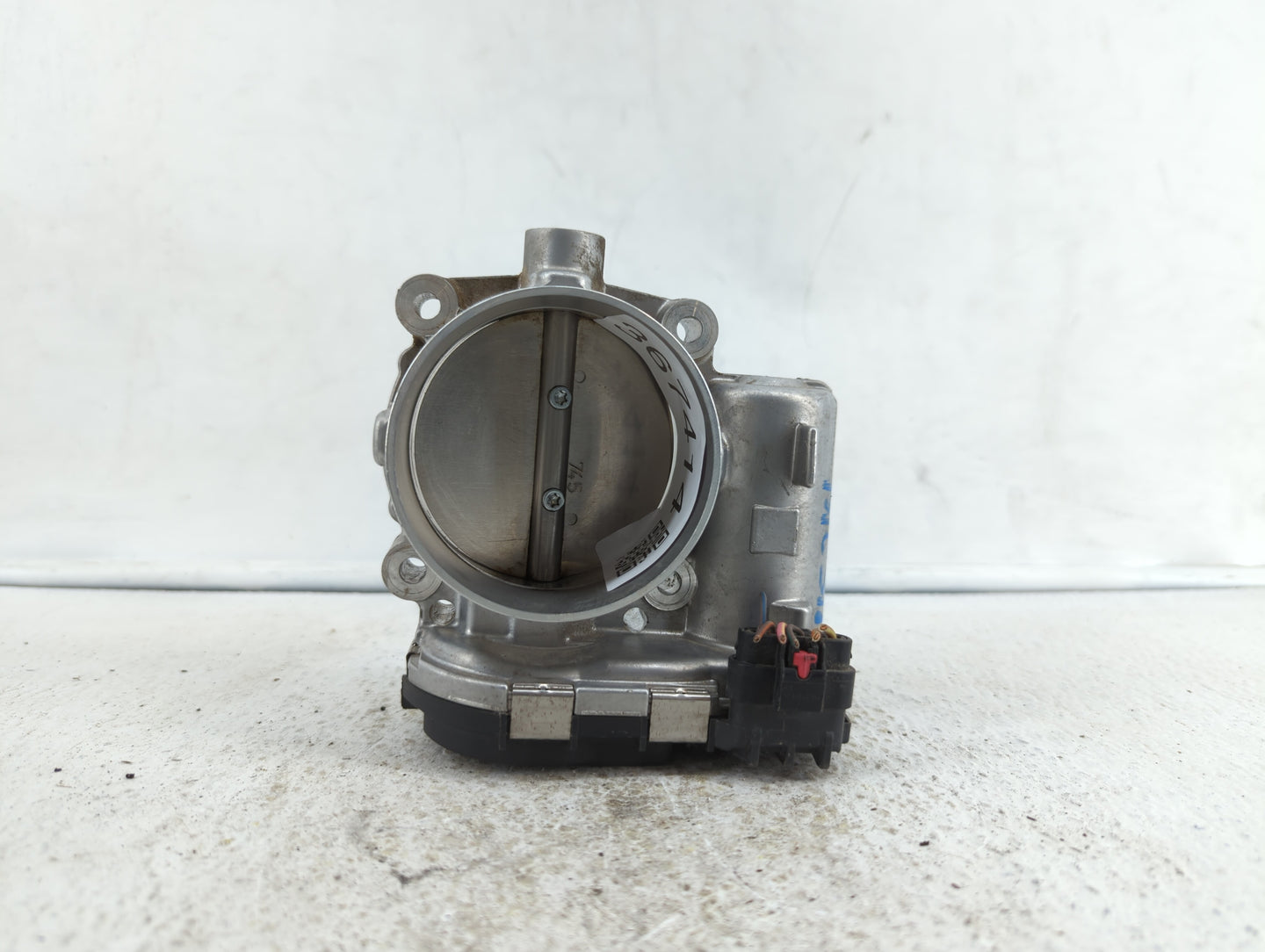 2014-2017 Jeep Cherokee Throttle Body P/N:05184349AC Fits Fits 2011 2012 2013 2014 2015 2016 2017 2018 2019 OEM Used Auto Pa
