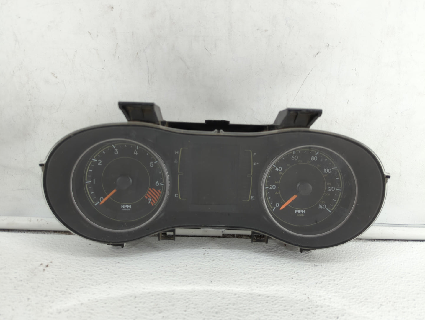 2015 Jeep Cherokee Instrument Cluster Speedometer Gauges P/N:P68241293AD P68241293AC Fits OEM Used Auto Parts - Oemusedautop