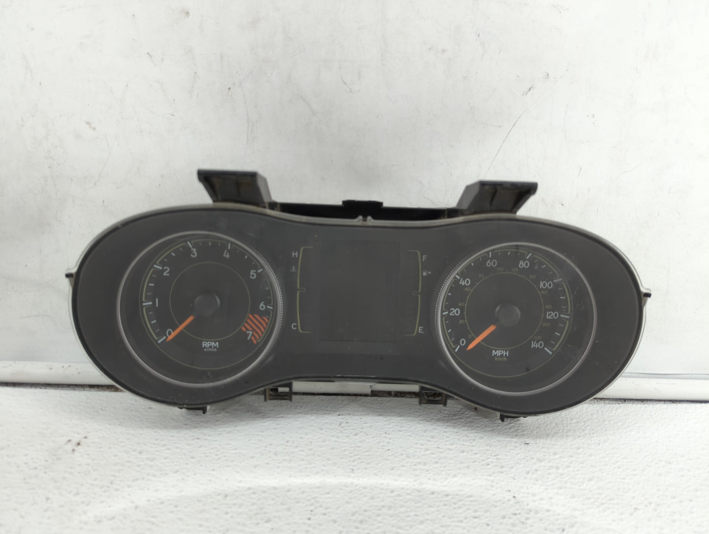 2015 Jeep Cherokee Instrument Cluster Speedometer Gauges P/N:P68241293AD P68241293AC Fits OEM Used Auto Parts - Oemusedautop