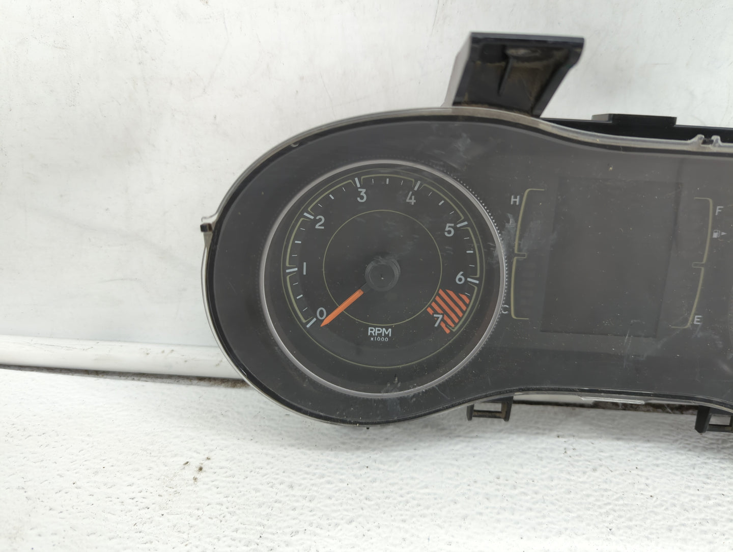 2015 Jeep Cherokee Instrument Cluster Speedometer Gauges P/N:P68241293AD P68241293AC Fits OEM Used Auto Parts - Oemusedautop