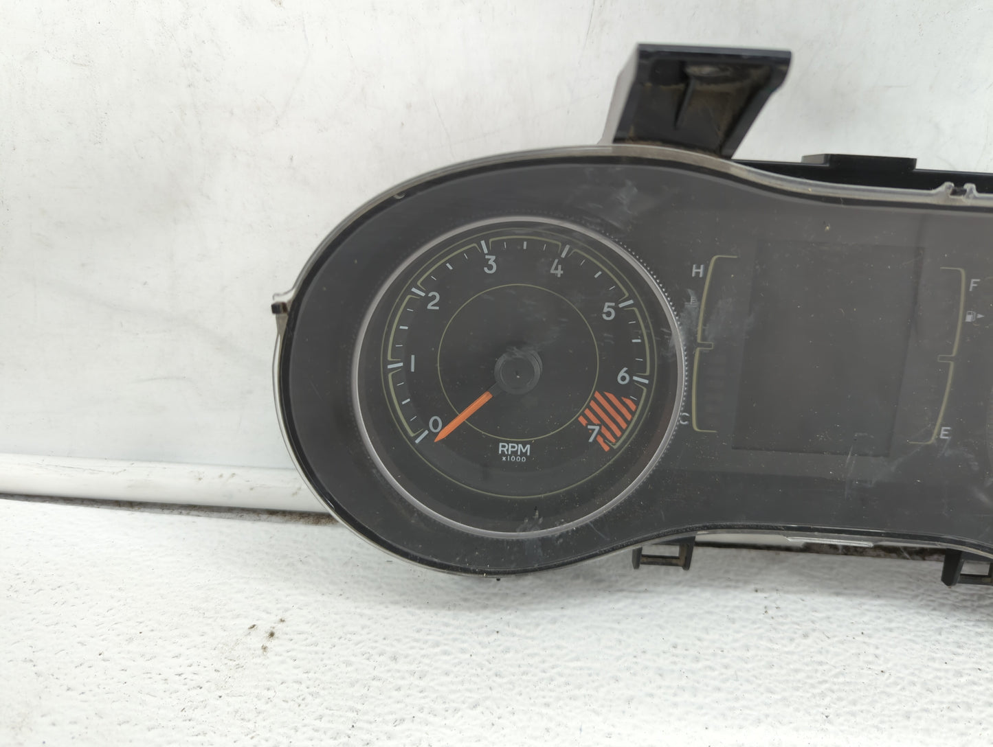 2015 Jeep Cherokee Instrument Cluster Speedometer Gauges P/N:P68241293AD P68241293AC Fits OEM Used Auto Parts - Oemusedautop