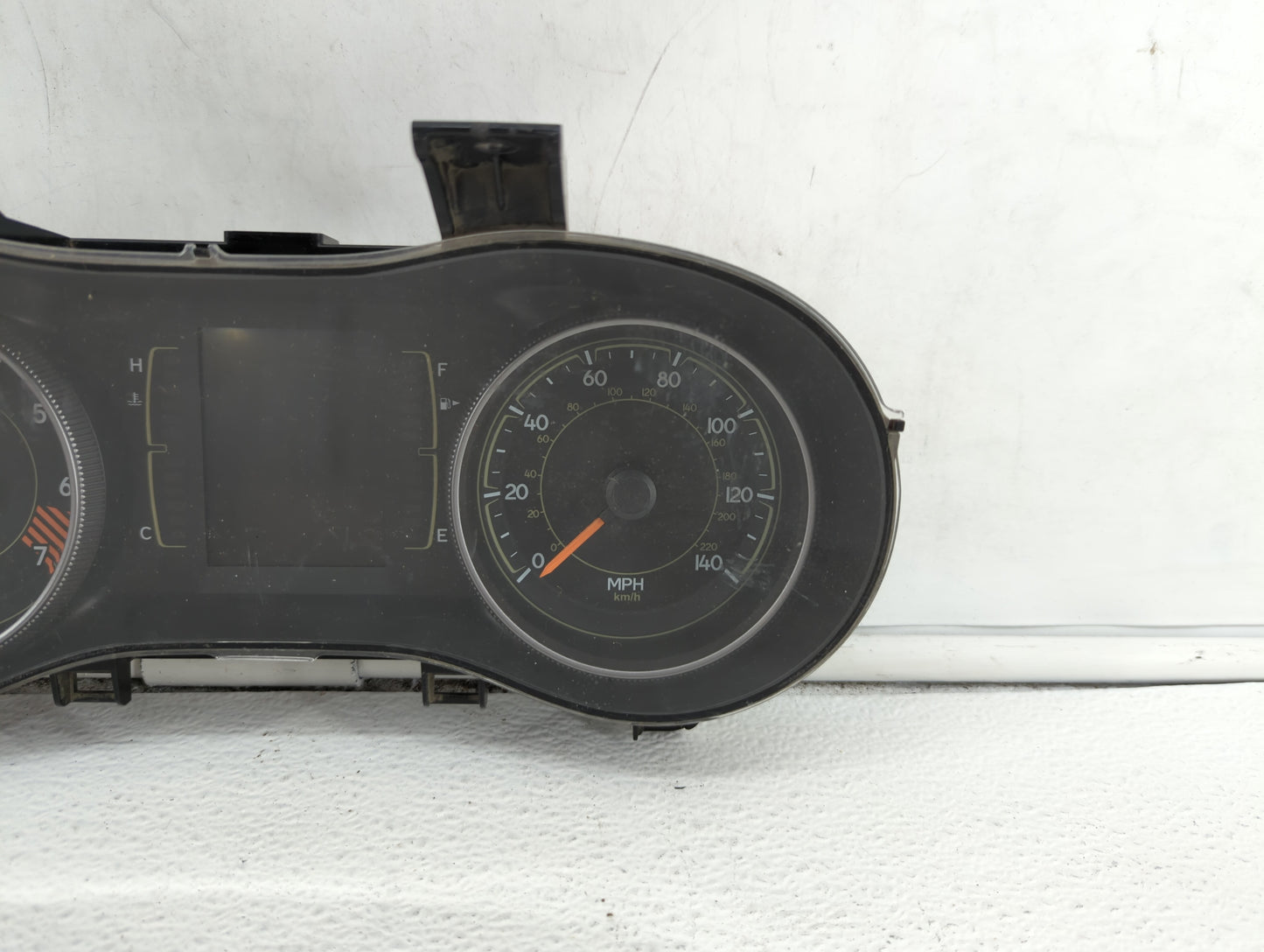 2015 Jeep Cherokee Instrument Cluster Speedometer Gauges P/N:P68241293AD P68241293AC Fits OEM Used Auto Parts - Oemusedautop