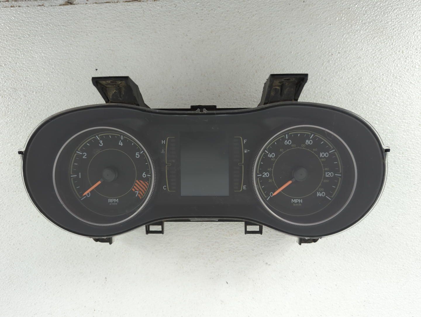 2015 Jeep Cherokee Instrument Cluster Speedometer Gauges P/N:P68241293AC P68241293AD Fits OEM Used Auto Parts - Oemusedautop