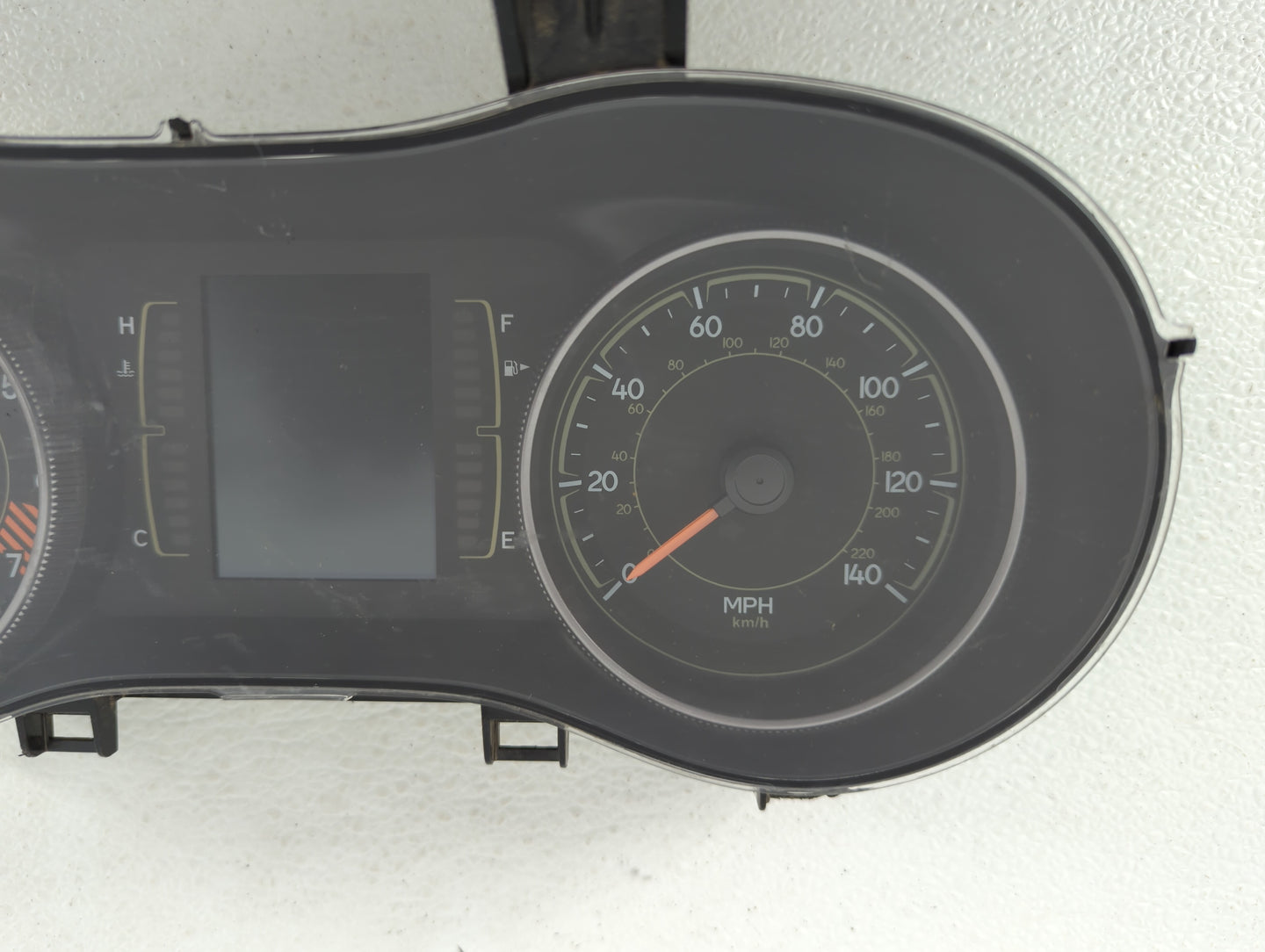 2015 Jeep Cherokee Instrument Cluster Speedometer Gauges P/N:P68241293AC P68241293AD Fits OEM Used Auto Parts - Oemusedautop