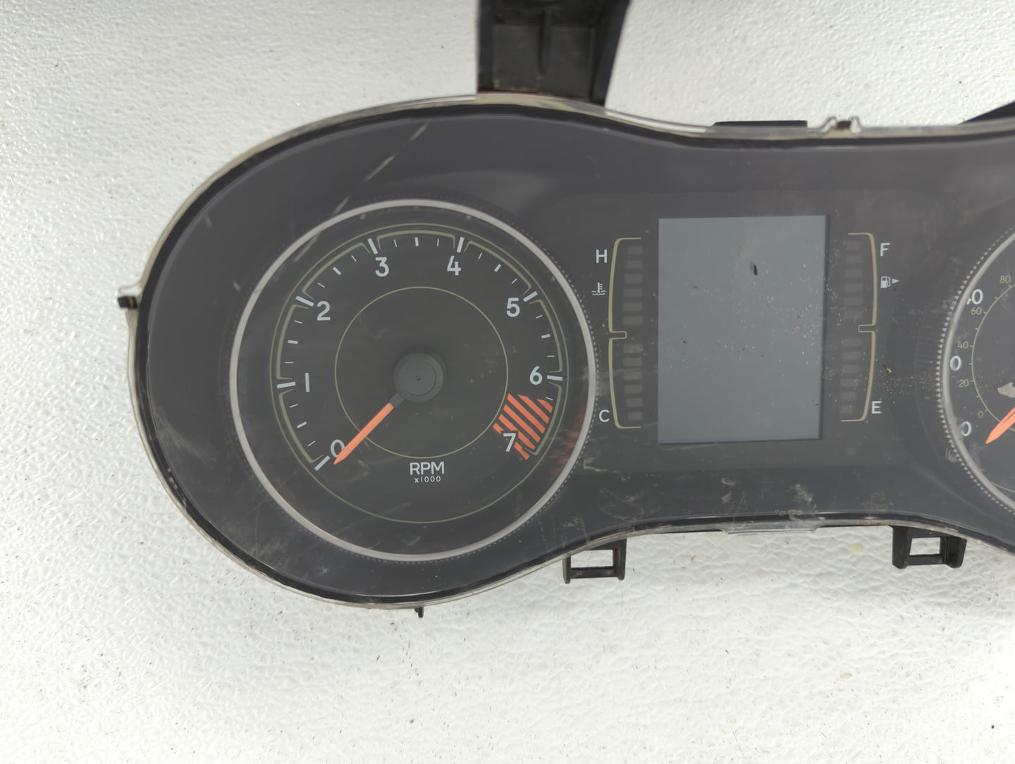 2015 Jeep Cherokee Instrument Cluster Speedometer Gauges P/N:P68241293AC P68241293AD Fits OEM Used Auto Parts - Oemusedautop
