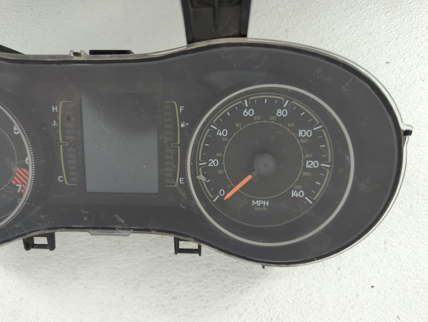 2015 Jeep Cherokee Instrument Cluster Speedometer Gauges P/N:P68241293AC P68241293AD Fits OEM Used Auto Parts - Oemusedautop