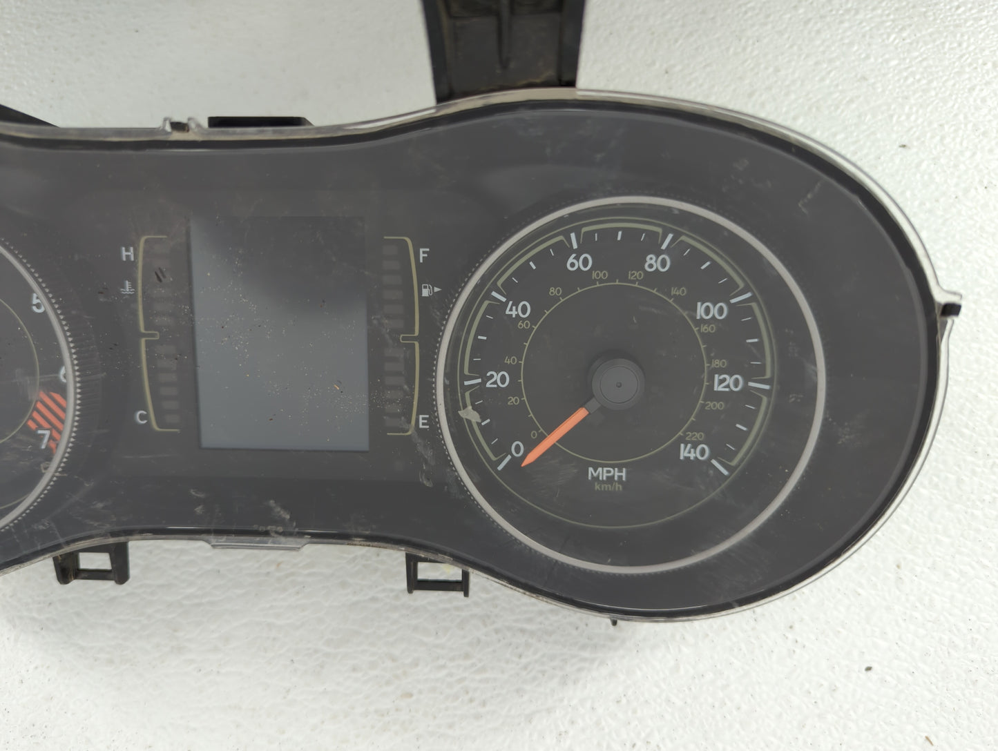 2015 Jeep Cherokee Instrument Cluster Speedometer Gauges P/N:P68241293AC P68241293AD Fits OEM Used Auto Parts - Oemusedautop