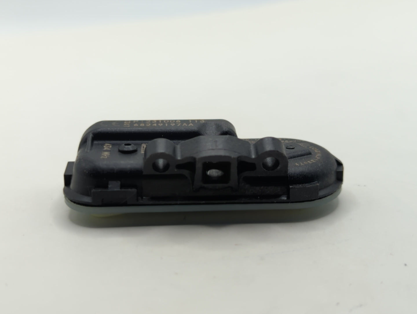 2015 Jeep Cherokee Tire Pressure Monitoring System Sensor Tpms - Oemusedautoparts1.com