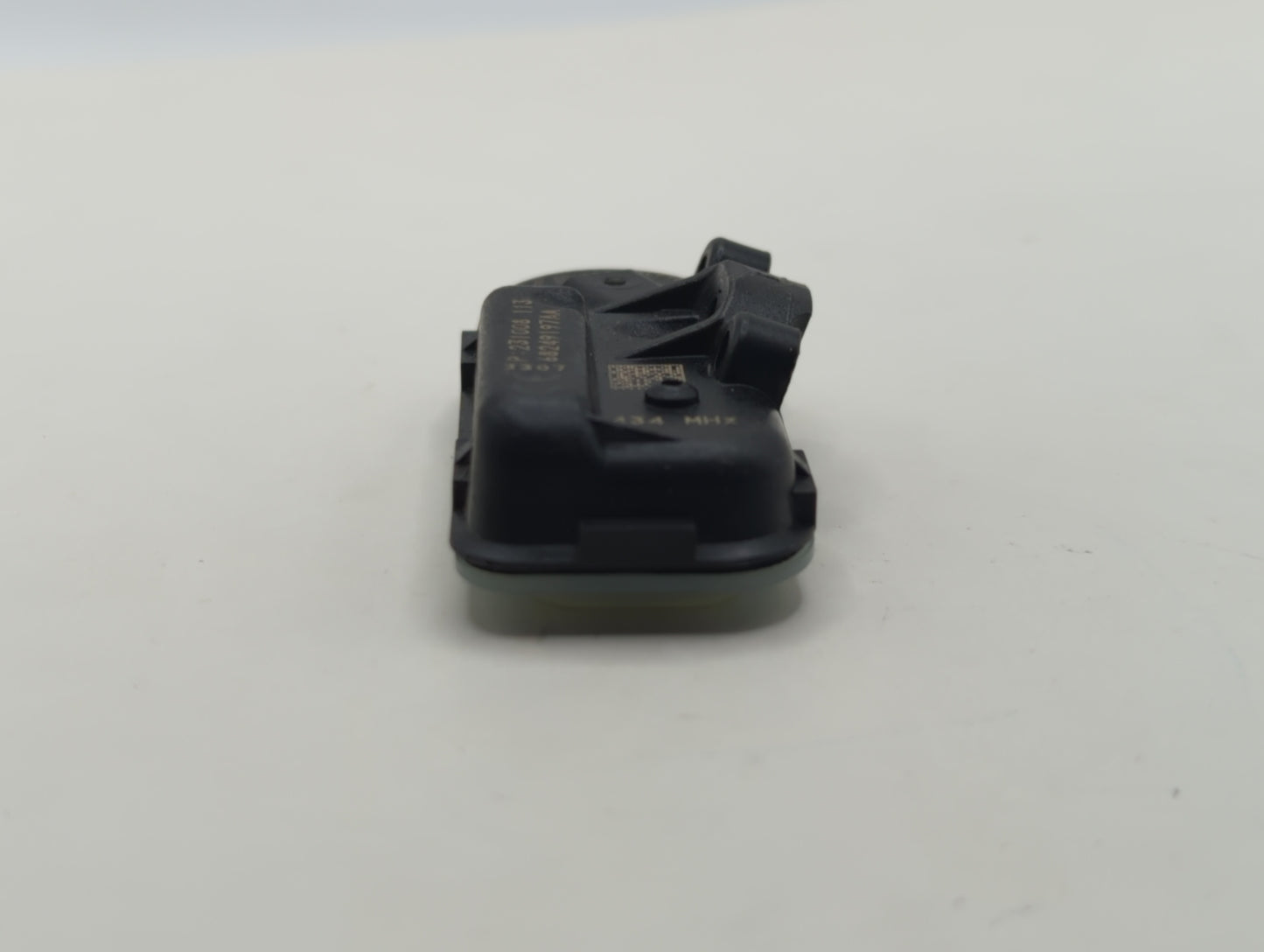 2015 Jeep Cherokee Tire Pressure Monitoring System Sensor Tpms - Oemusedautoparts1.com
