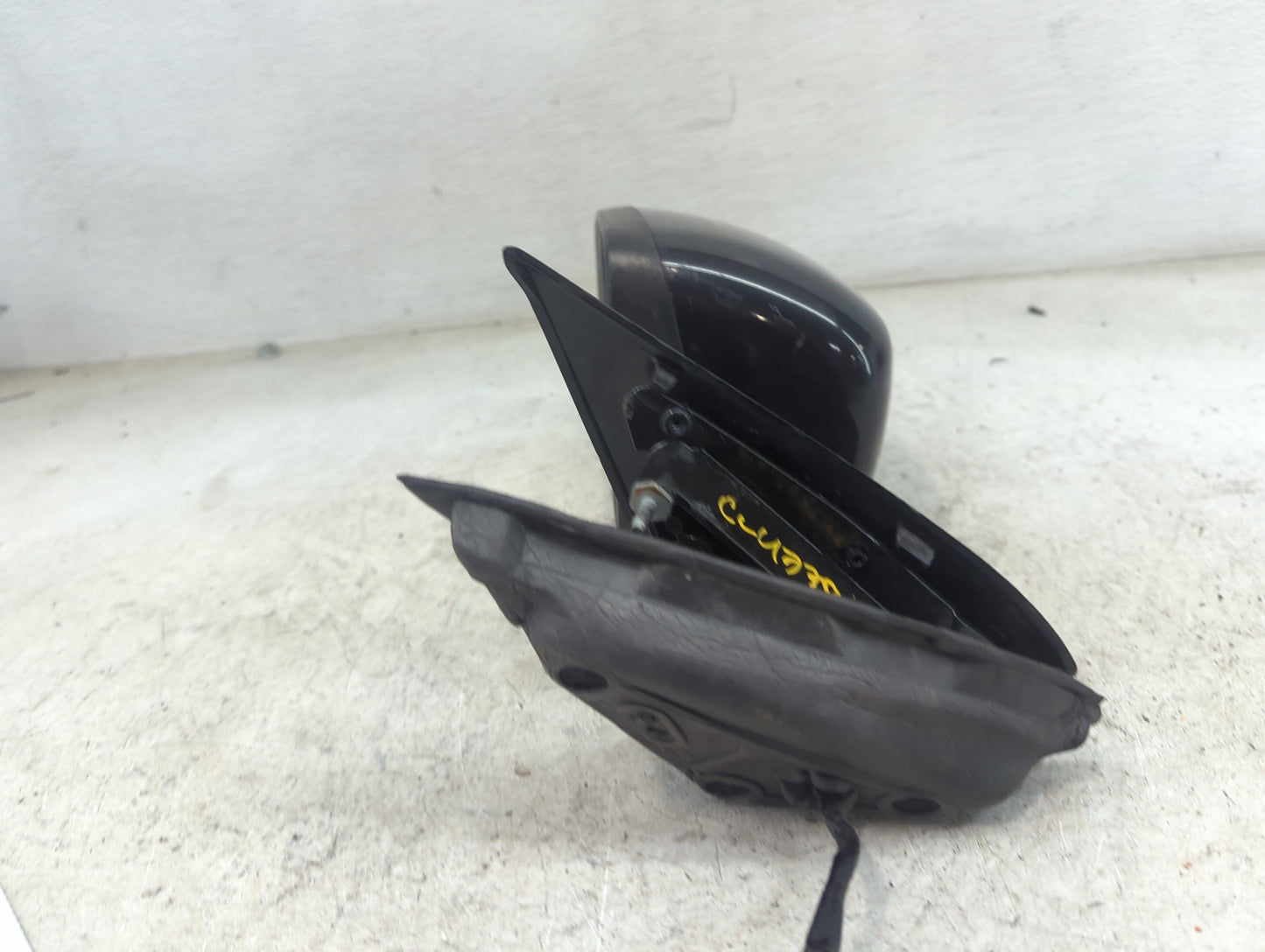 2014-2021 Jeep Cherokee Driver Side View Mirror - Left Door Mirror OEM Used - Oemusedautoparts1.com