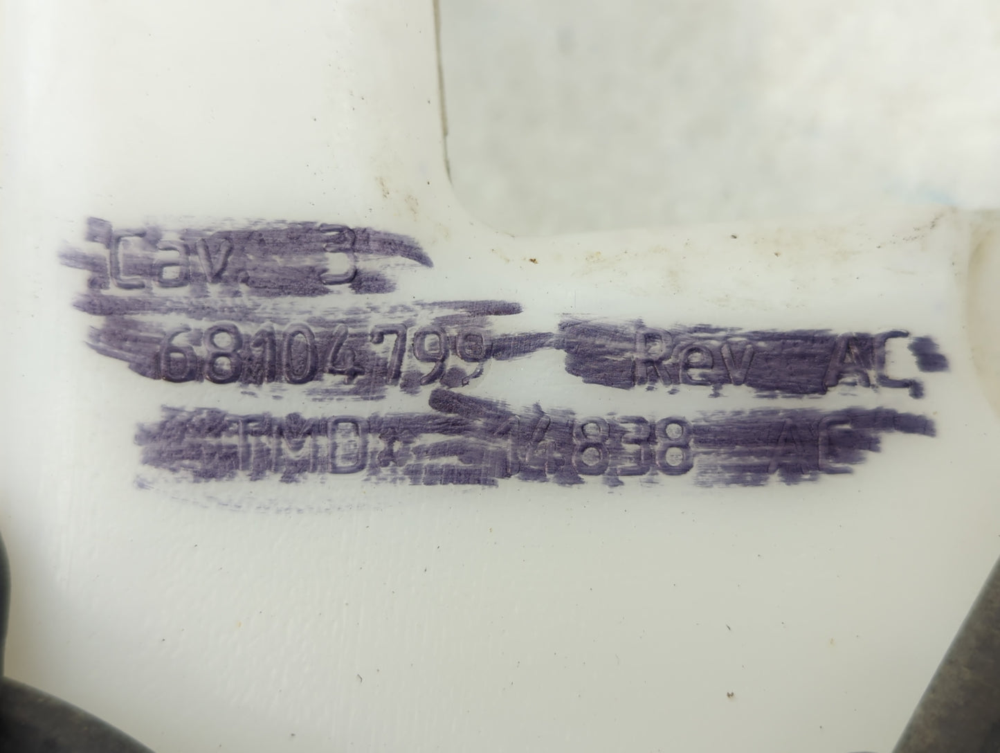 2014-2018 Jeep Cherokee Windshield Washer Fluid Reservoir Bottle Oem - Oemusedautoparts1.com