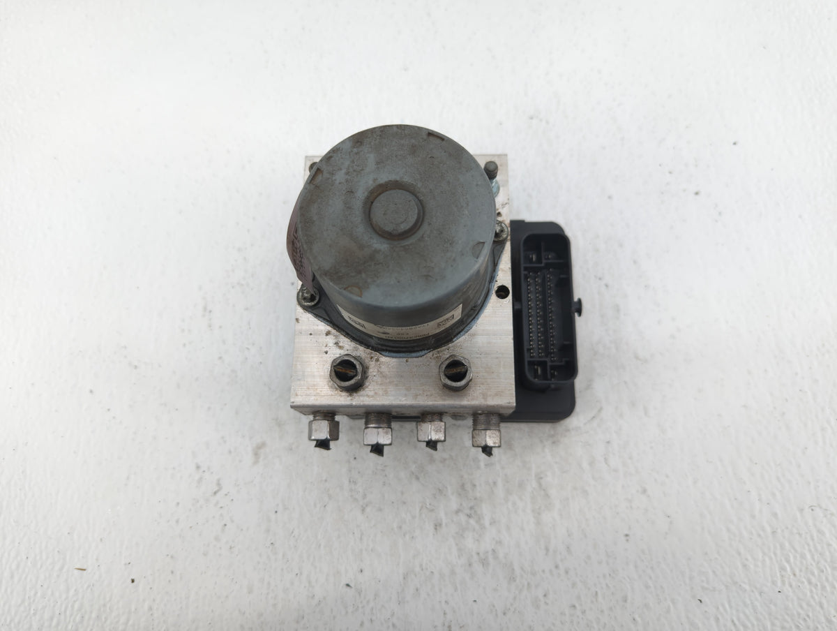 2015 Jeep Cherokee Anti-Lock Brake ABS Pump Module Actuator OEM P/N:P68237001AD Fits OEM Used Auto Parts - Oemusedautoparts1