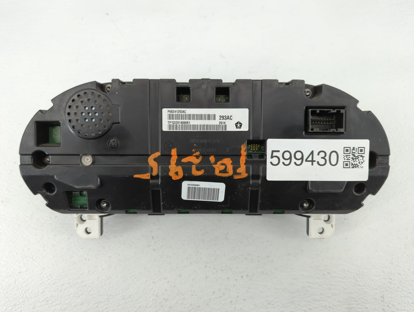 2015 Jeep Cherokee Instrument Cluster Speedometer Gauges P/N:P68241293AC Fits OEM Used Auto Parts - Oemusedautoparts1.com
