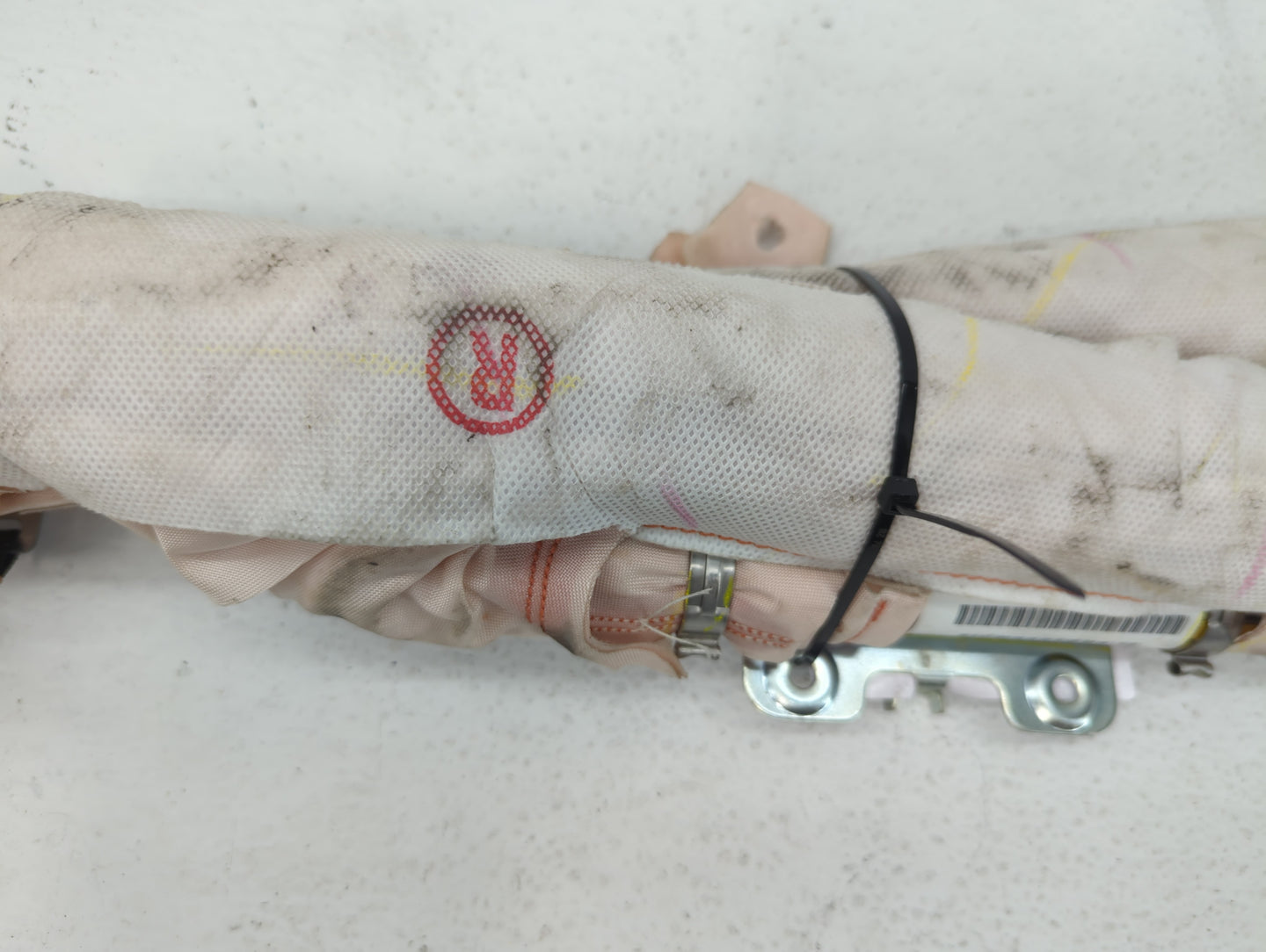 2014-2018 Jeep Cherokee Air Bag Driver Left Steering Wheel Mounted - Oemusedautoparts1.com