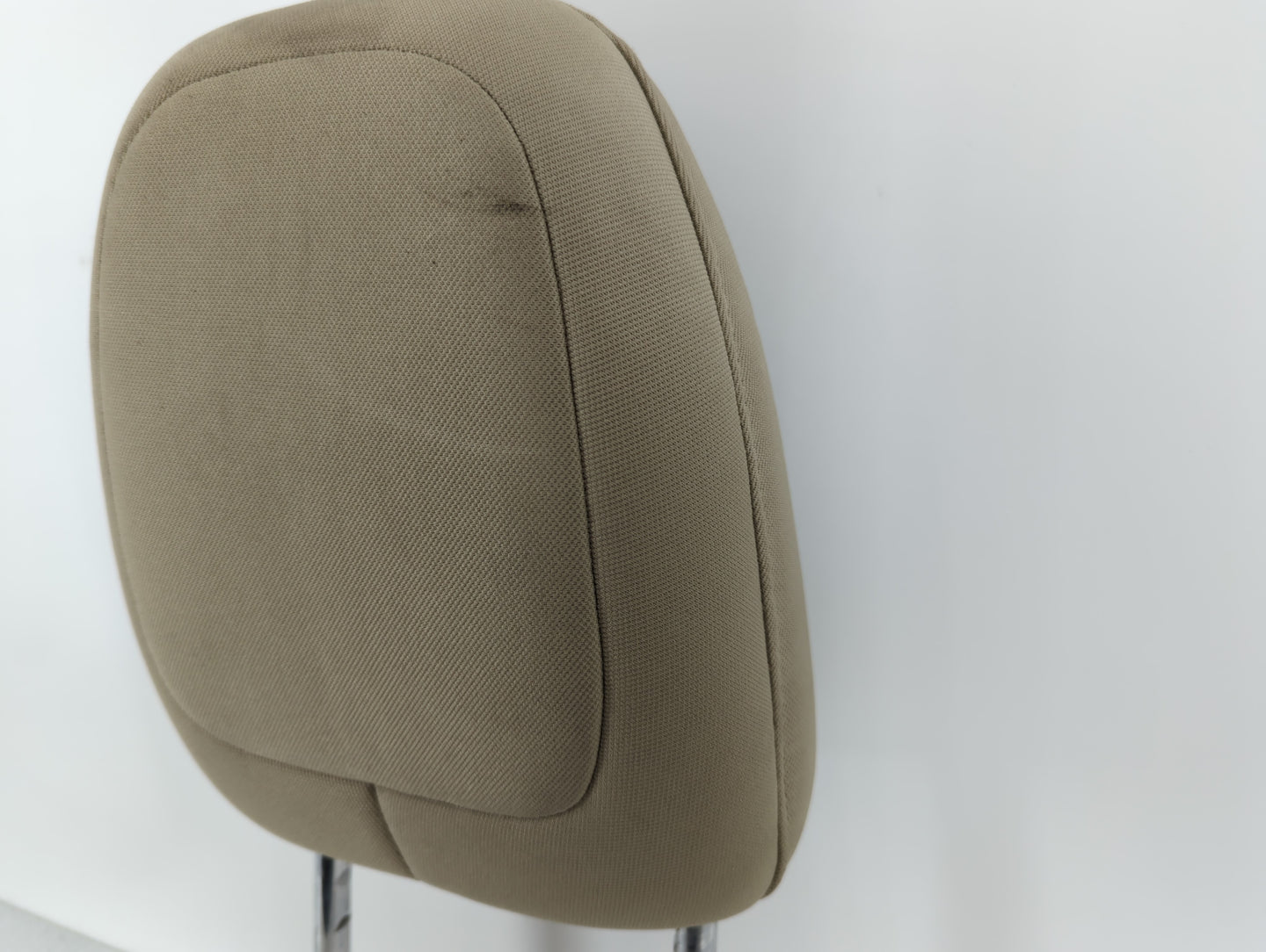 Jeep Cherokee Headrest Head Rest Front Driver Passenger Seat Beige - Oemusedautoparts1.com