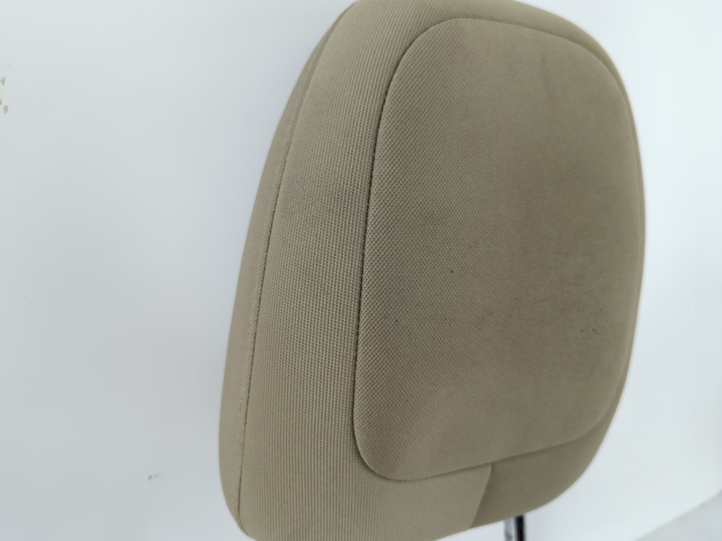 Jeep Cherokee Headrest Head Rest Front Driver Passenger Seat Light Beige - Oemusedautoparts1.com