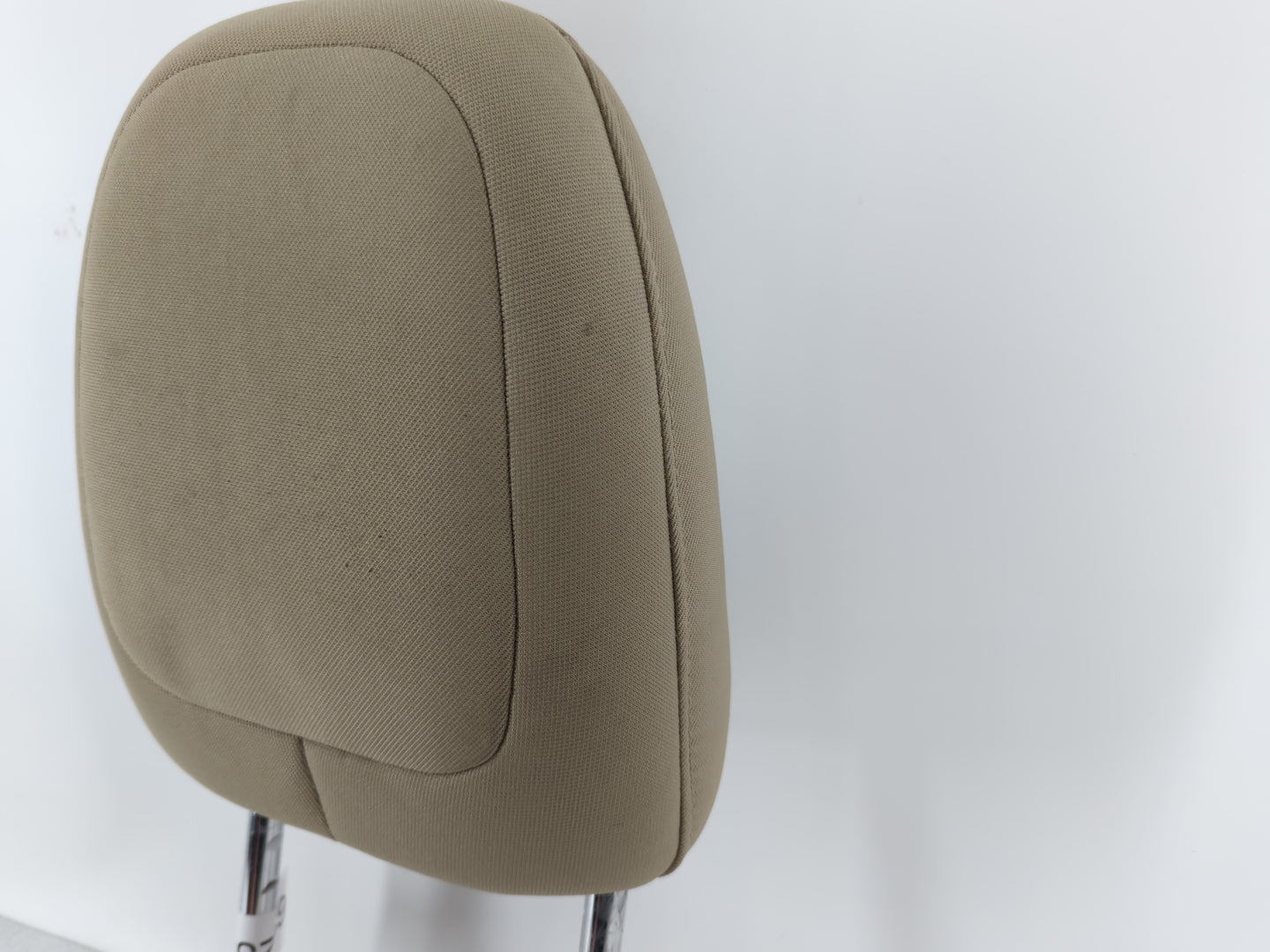 Jeep Cherokee Headrest Head Rest Front Driver Passenger Seat Light Beige - Oemusedautoparts1.com