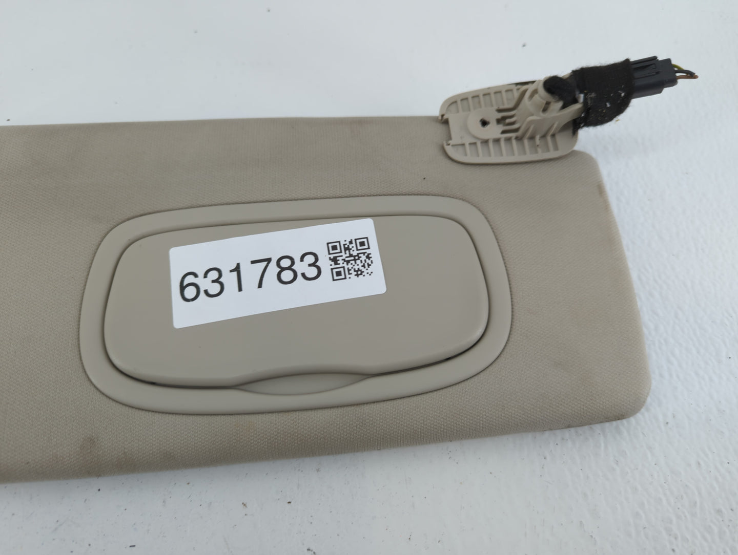 2014-2018 Jeep Cherokee Sun Visor Shade Replacement Passenger Right Mirror Fits Fits 2014 2015 2016 2017 2018 OEM Used Auto 