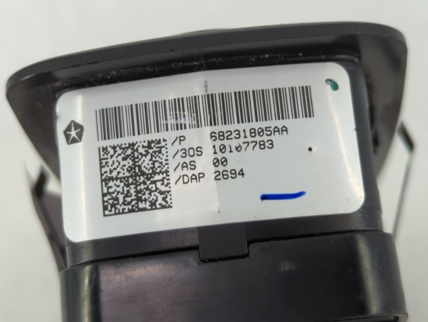 2015-2022 Jeep Cherokee Master Power Window Switch Replacement Driver Side Left P/N:68231805AA Fits OEM Used Auto Parts - Oe