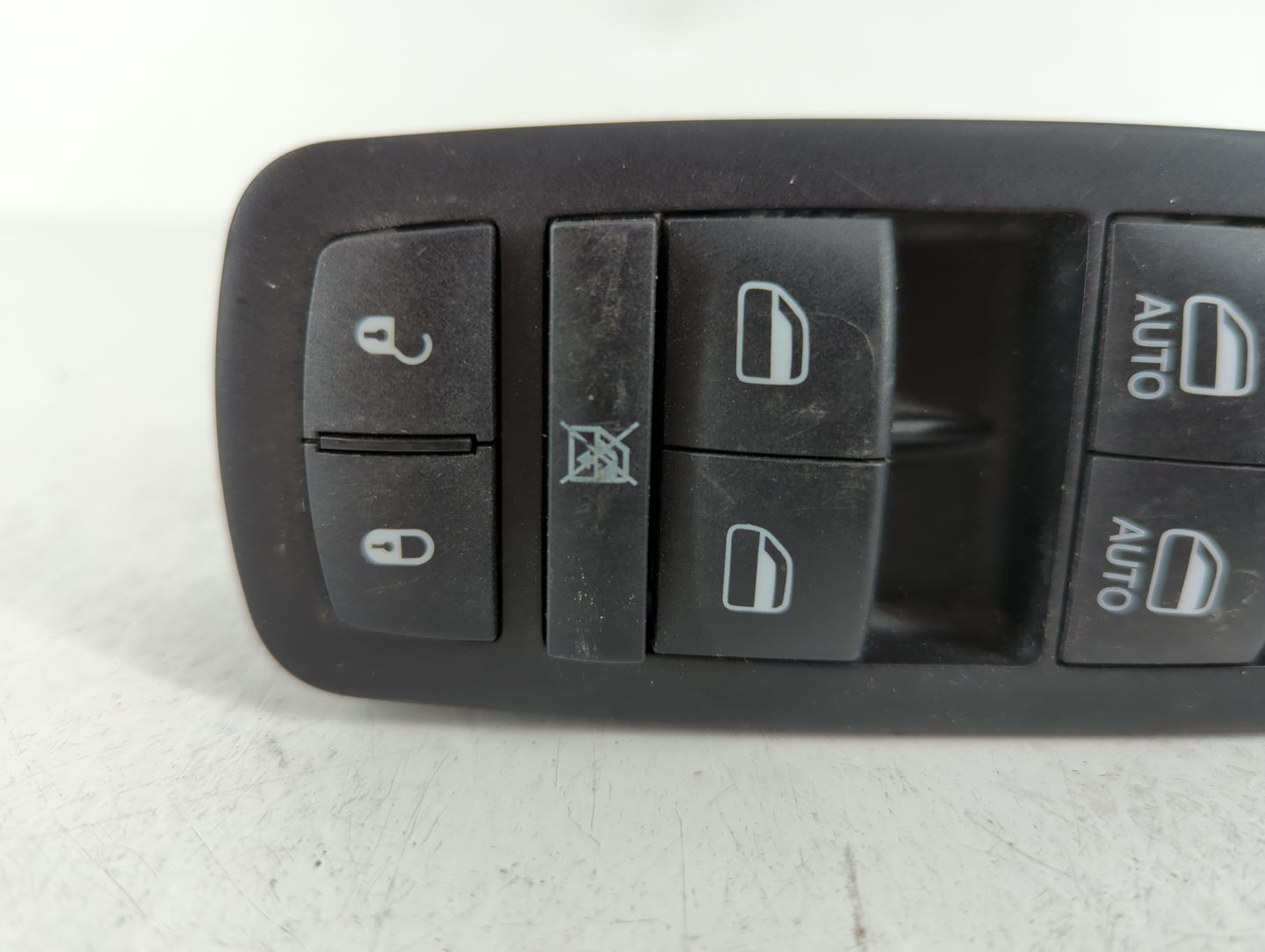 2015-2022 Jeep Cherokee Master Power Window Switch Replacement Driver Side Left P/N:68231805AA Fits OEM Used Auto Parts - Oe
