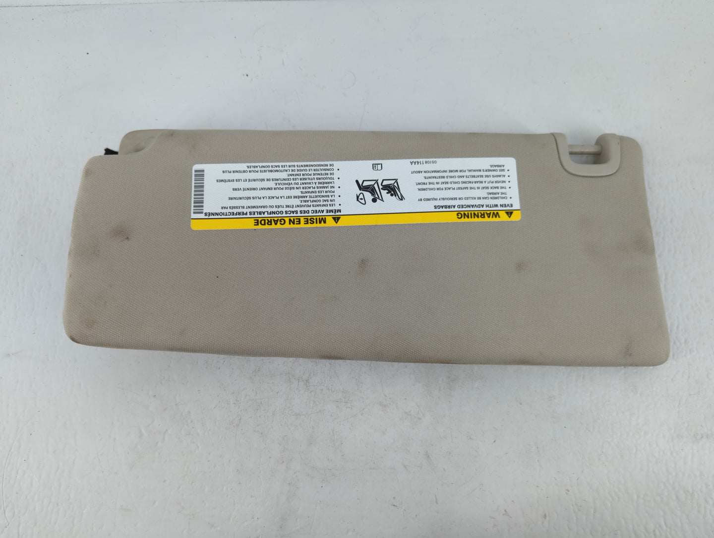 2014-2018 Jeep Cherokee Sun Visor Shade Replacement Passenger Right Mirror Fits Fits 2014 2015 2016 2017 2018 OEM Used Auto 