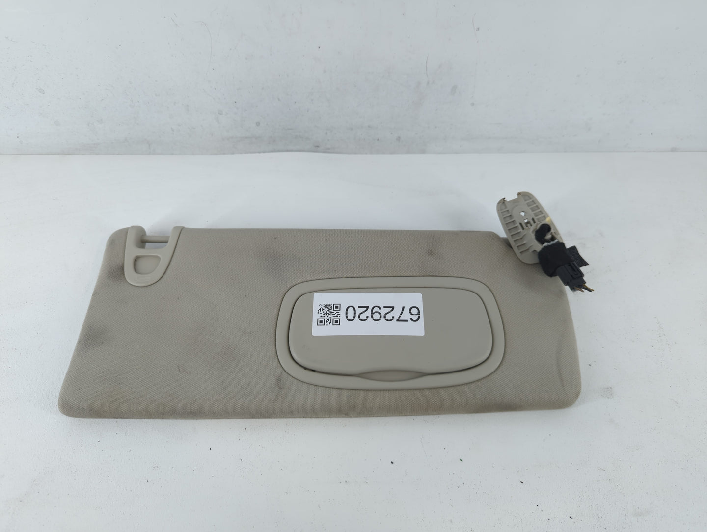 2014-2018 Jeep Cherokee Sun Visor Shade Replacement Passenger Right Mirror Fits Fits 2014 2015 2016 2017 2018 OEM Used Auto 