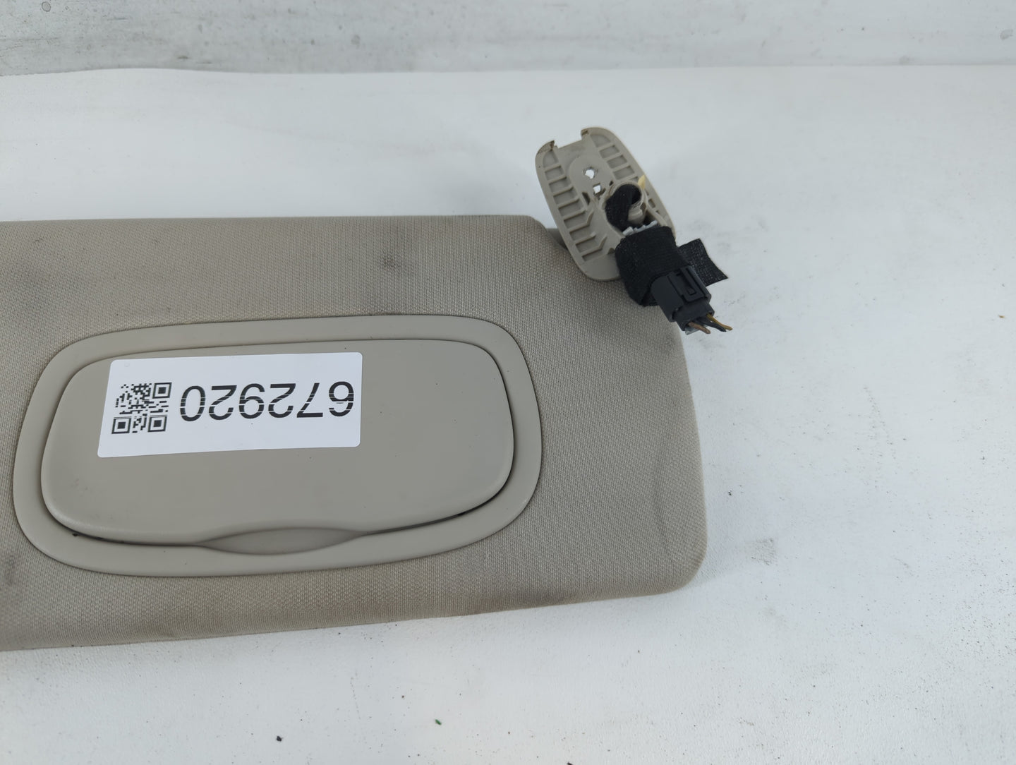 2014-2018 Jeep Cherokee Sun Visor Shade Replacement Passenger Right Mirror Fits Fits 2014 2015 2016 2017 2018 OEM Used Auto 