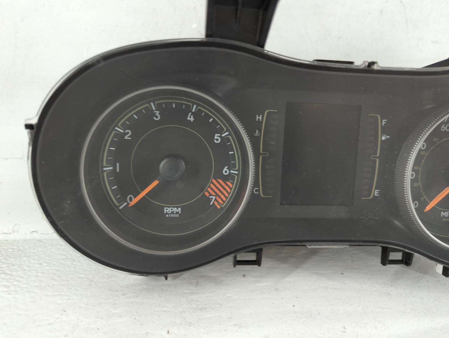 2015 Jeep Cherokee Instrument Cluster Speedometer Gauges P/N:P68241293AC Fits OEM Used Auto Parts - Oemusedautoparts1.com