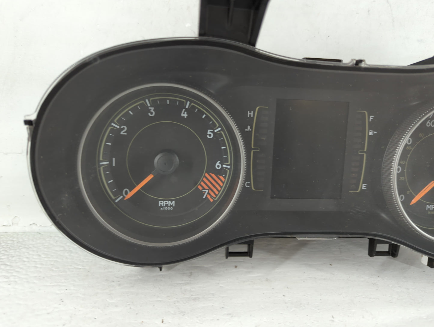 2015 Jeep Cherokee Instrument Cluster Speedometer Gauges P/N:P68241293AC Fits OEM Used Auto Parts - Oemusedautoparts1.com
