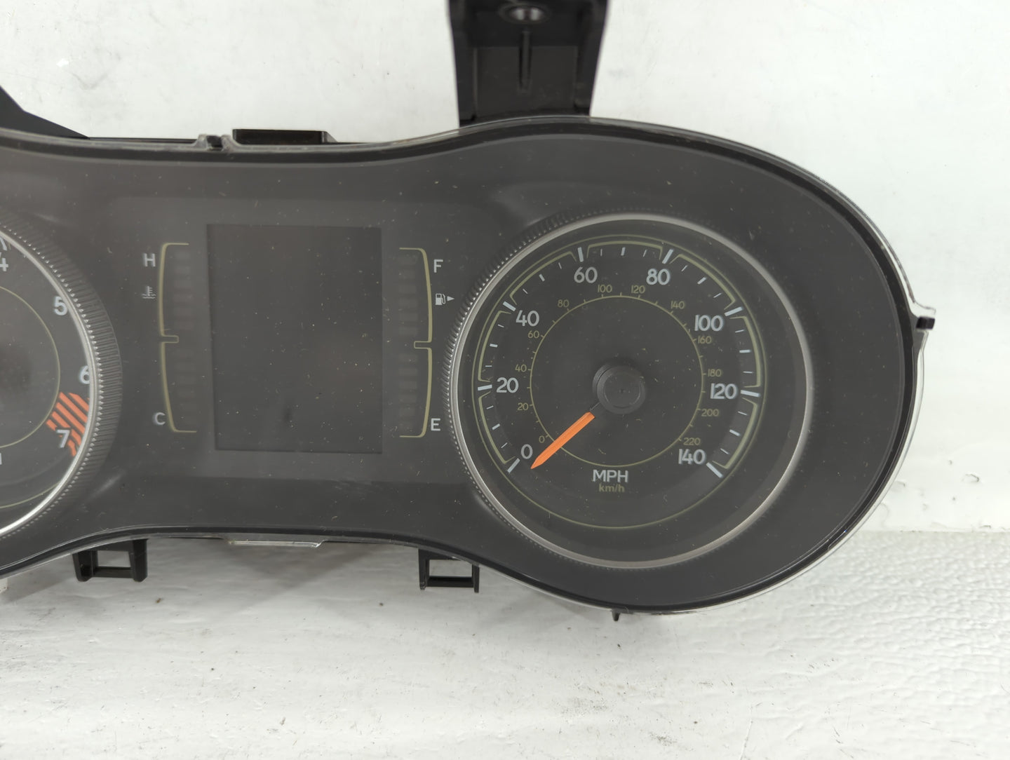 2015 Jeep Cherokee Instrument Cluster Speedometer Gauges P/N:P68241293AC Fits OEM Used Auto Parts - Oemusedautoparts1.com