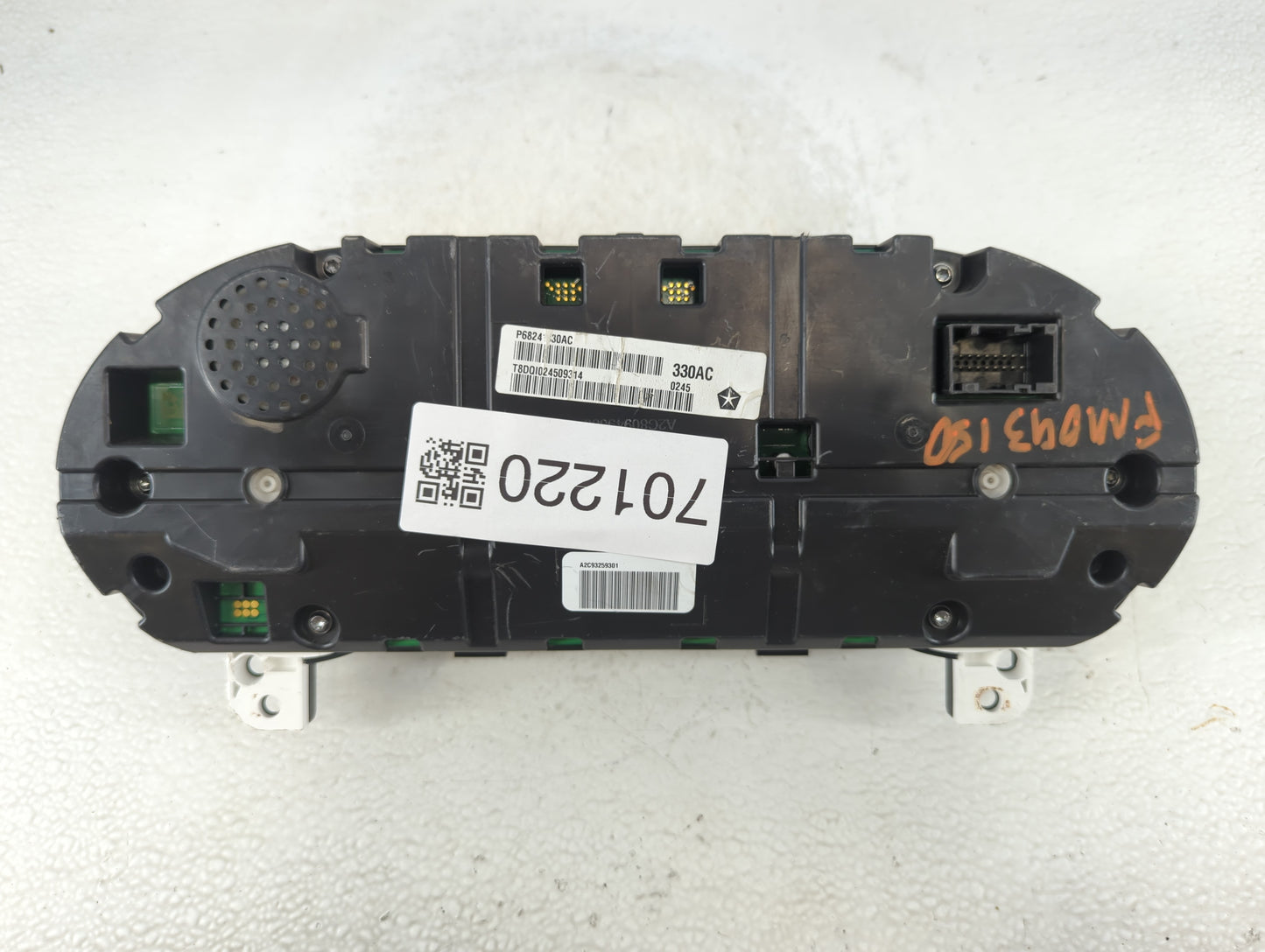 2015 Jeep Cherokee Instrument Cluster Speedometer Gauges P/N:P68241330AC Fits OEM Used Auto Parts - Oemusedautoparts1.com