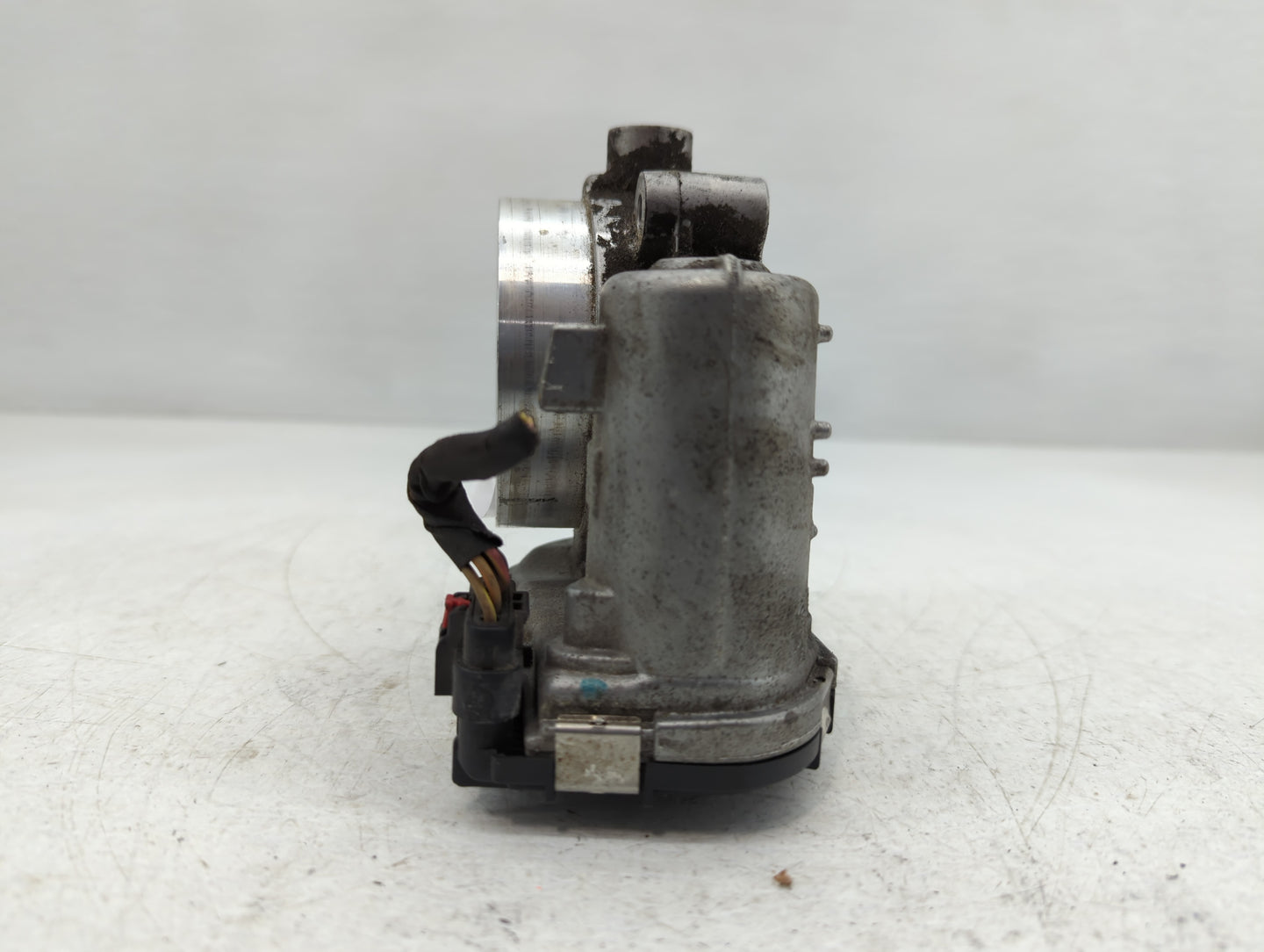 2014-2022 Jeep Cherokee Throttle Body P/N:0 280 750 570 05184349AC Fits OEM Used Auto Parts - Oemusedautoparts1.com