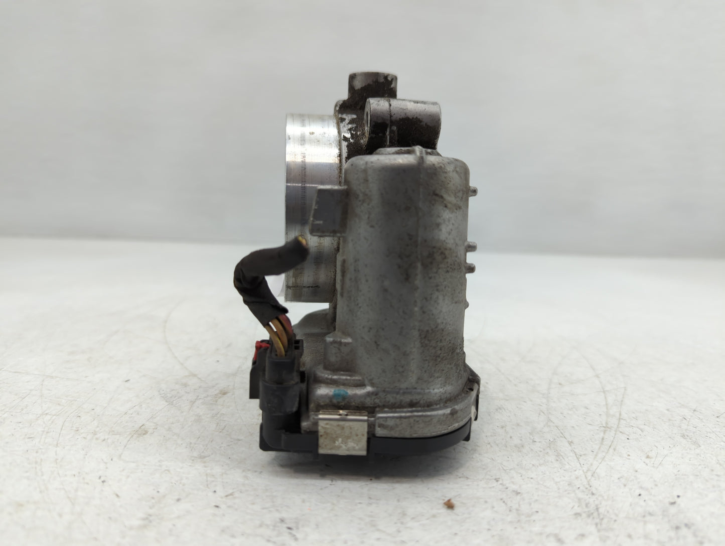 2014-2022 Jeep Cherokee Throttle Body P/N:0 280 750 570 05184349AC Fits OEM Used Auto Parts - Oemusedautoparts1.com