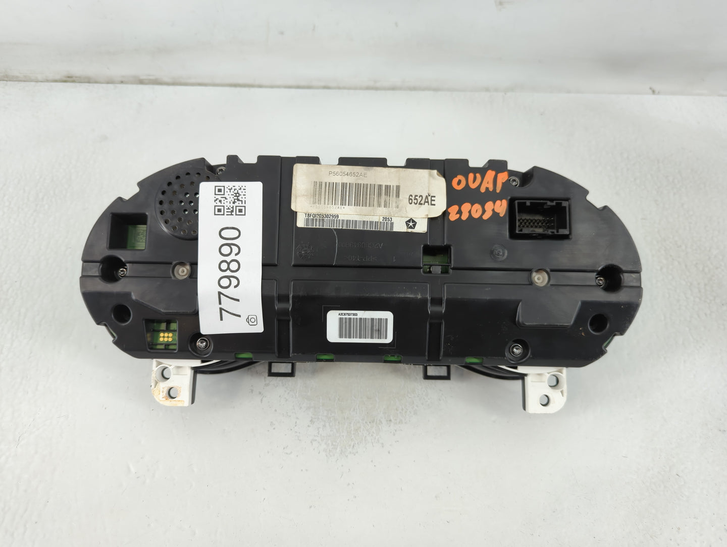 2015 Jeep Cherokee Instrument Cluster Speedometer Gauges P/N:P56054652AE Fits OEM Used Auto Parts - Oemusedautoparts1.com