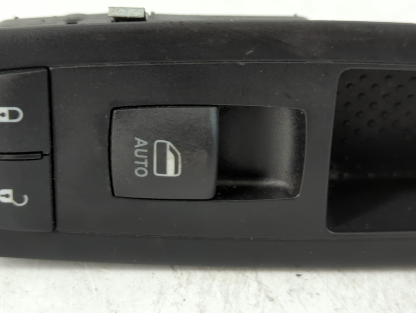 2014-2016 Jeep Cherokee Master Power Window Switch Replacement Driver Side Left P/N:68228155AA Fits Fits 2013 2014 2015 2016