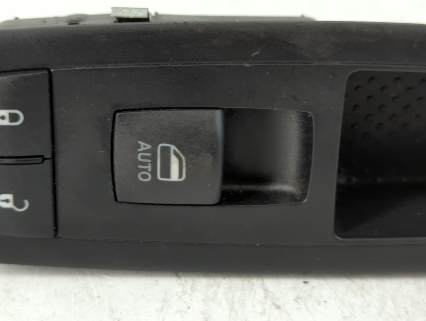 2014-2016 Jeep Cherokee Master Power Window Switch Replacement Driver Side Left P/N:68228155AA Fits Fits 2013 2014 2015 2016