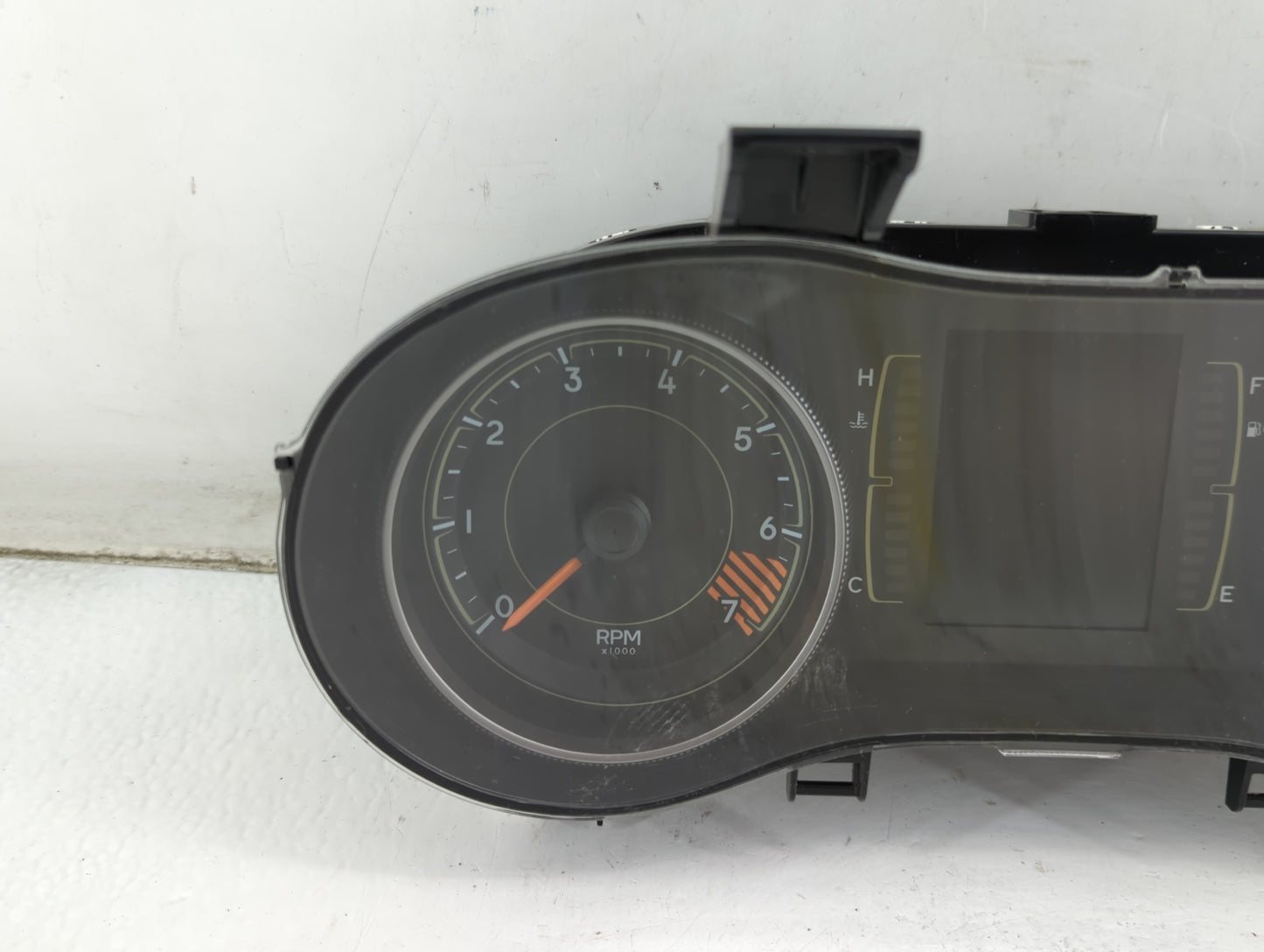 2015 Jeep Cherokee Instrument Cluster Speedometer Gauges P/N:68241293AC Fits OEM Used Auto Parts - Oemusedautoparts1.com