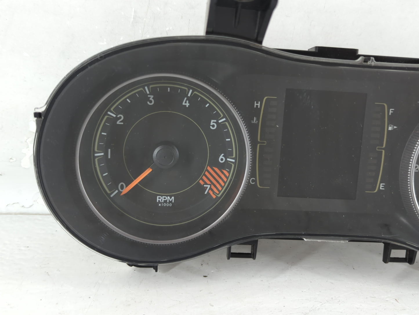 2015 Jeep Cherokee Instrument Cluster Speedometer Gauges P/N:P68241293AC Fits OEM Used Auto Parts - Oemusedautoparts1.com